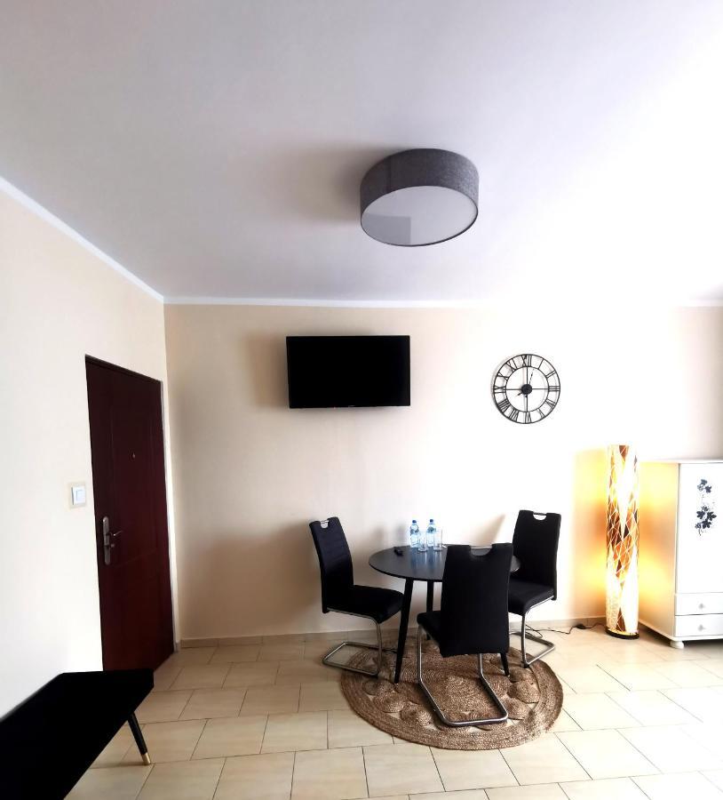 Butikowe Pokoje Zdroj Glucholazy Exteriör bild